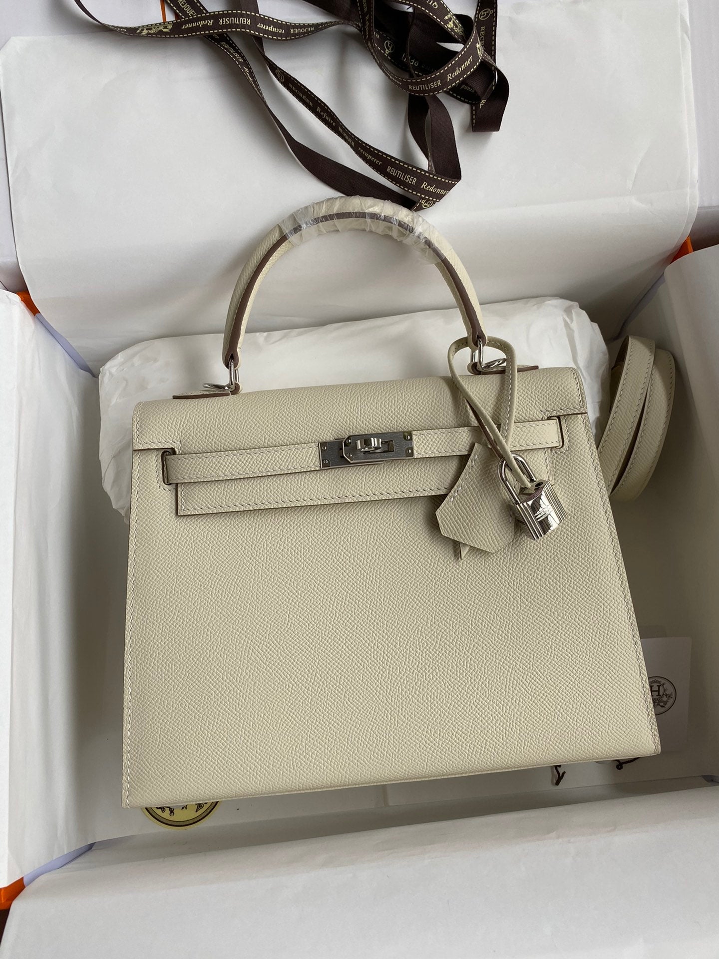 Kelly 25 Epsom Leather Bag