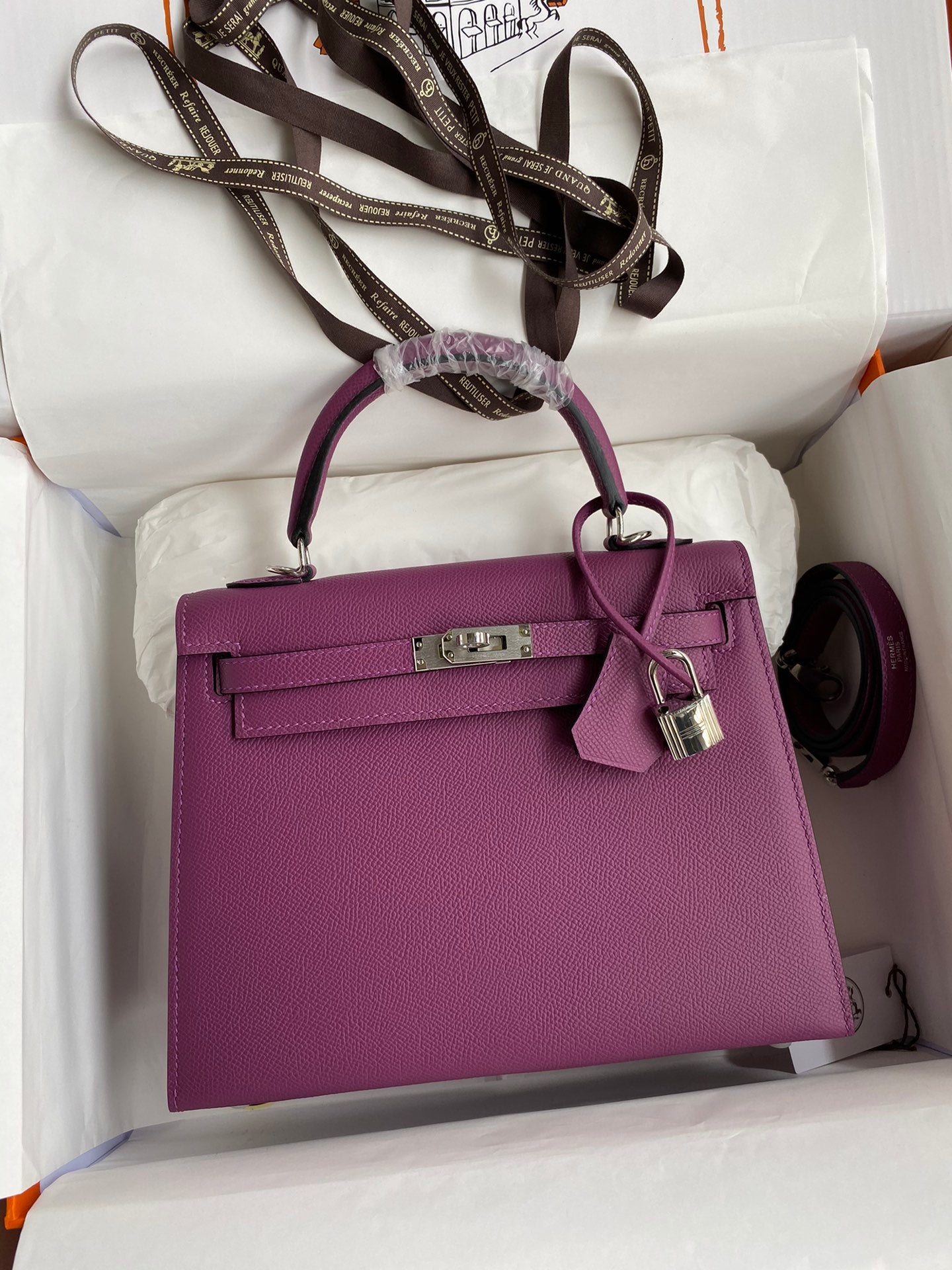 Kelly 25 Epsom Leather Bag