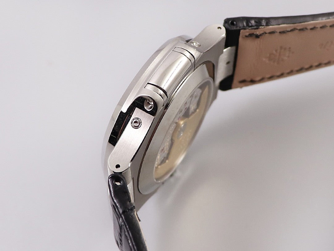 Nautilus 5726 Moonphase Automatic – Black Dial, Leather Strap | 40.5mm