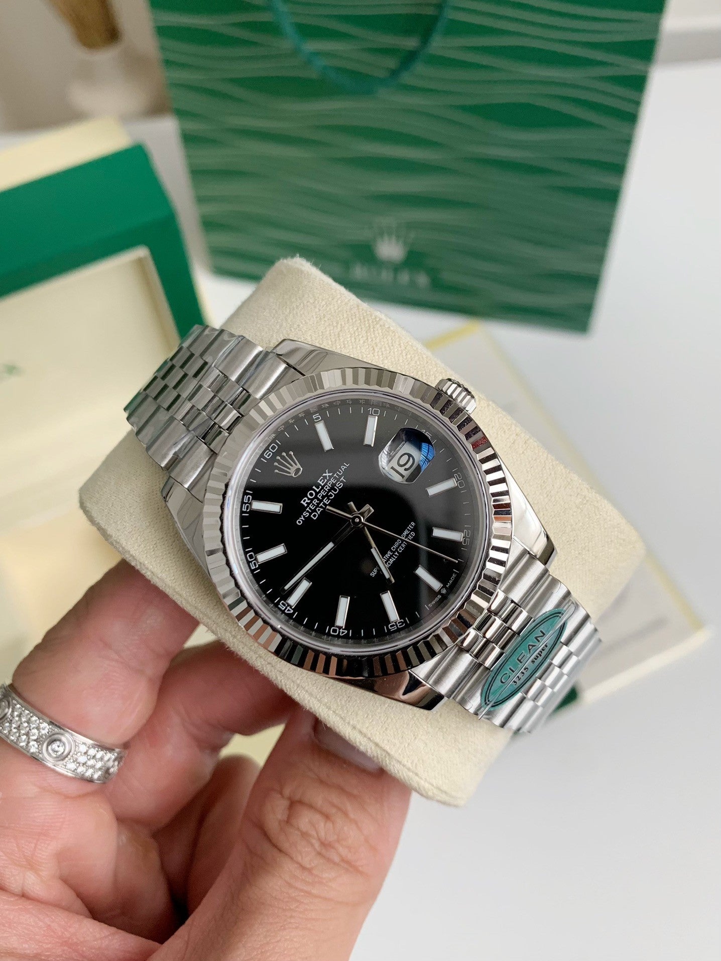Datejust Style Watch – Black Dial, Fluted Bezel, 41mm Stainless Steel