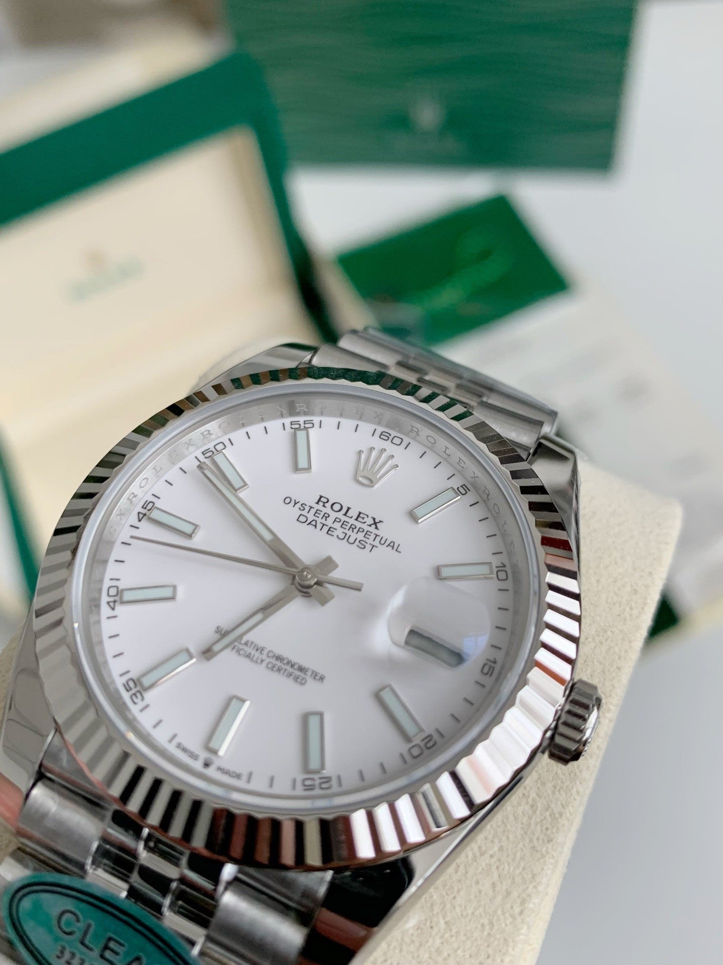 Datejust Style Watch – White Dial, Fluted Bezel, 41mm Stainless Steel
