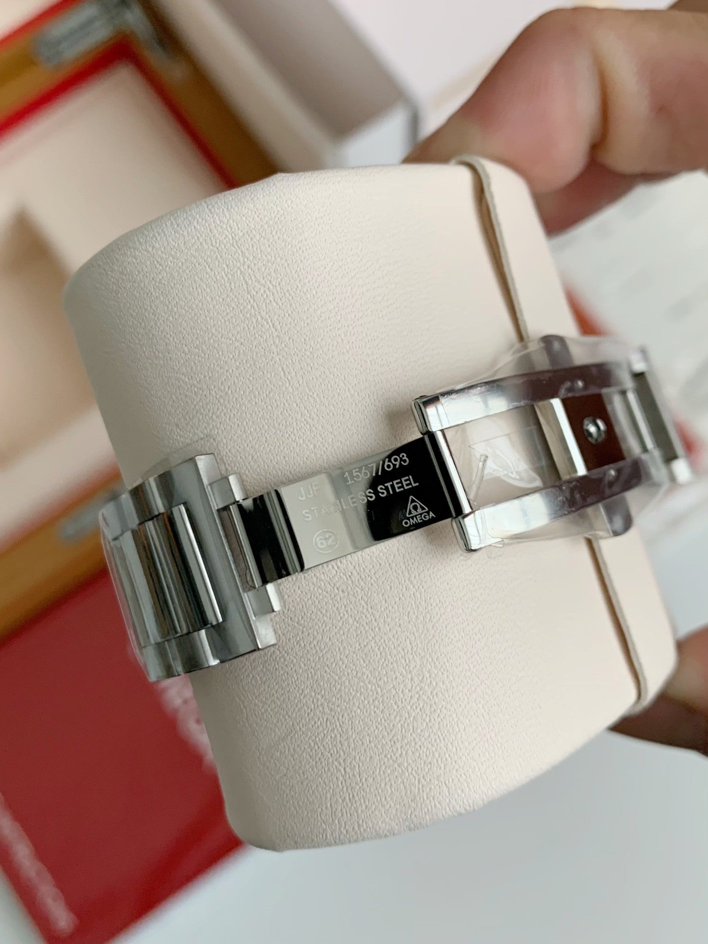 Seamaster Aqua Terra 150M – White Dial, Stainless Steel Case & Bracelet, 41.5mm