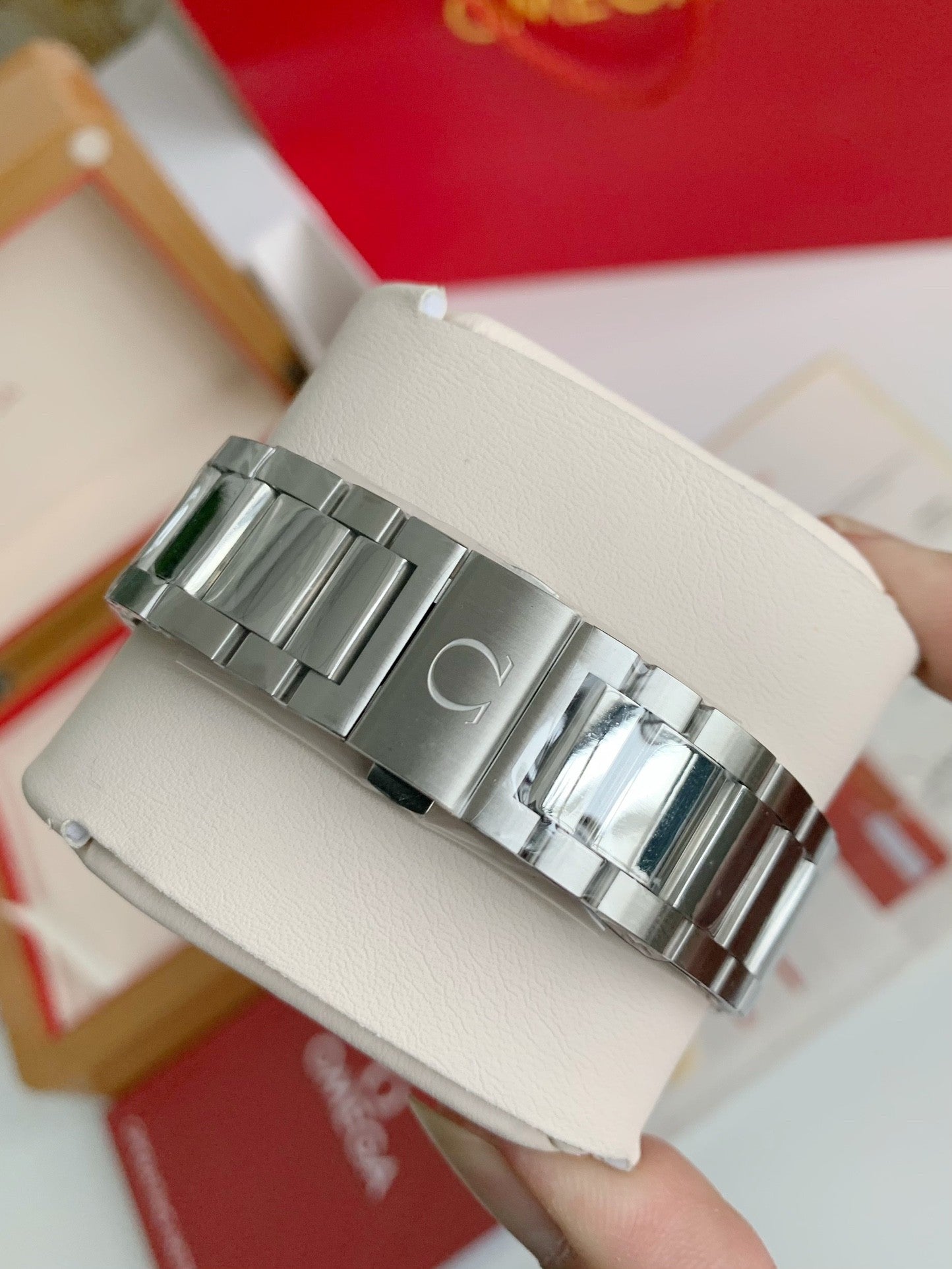 Seamaster Aqua Terra 150M – White Dial, Stainless Steel Case & Bracelet, 41.5mm