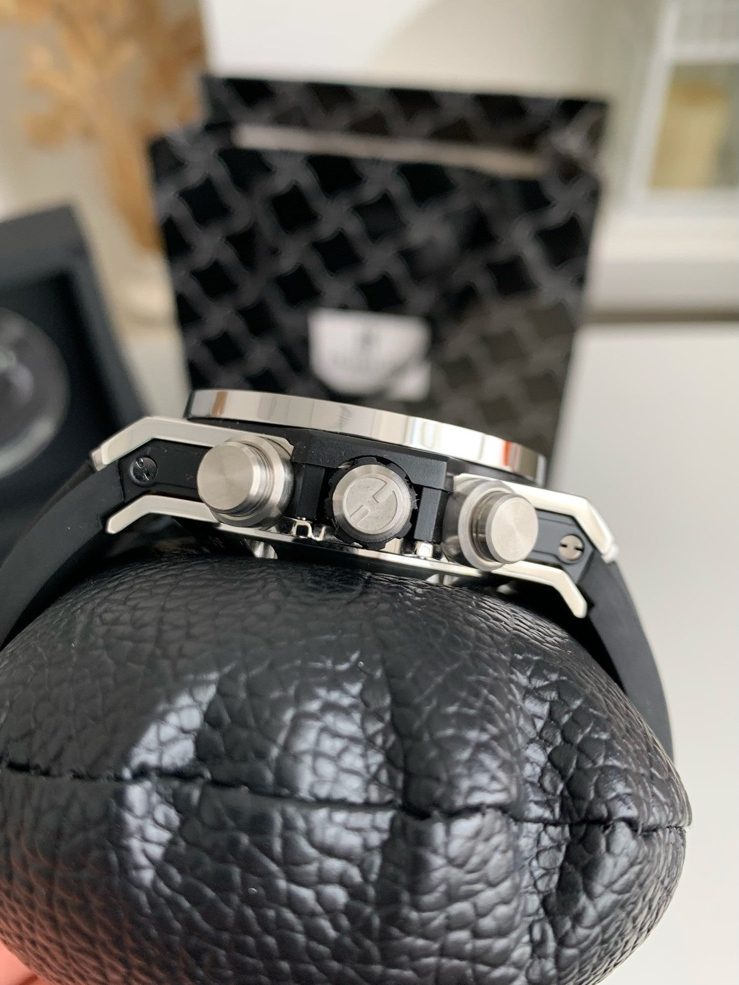 Full Diamond Chronograph V2 – Sapphire Mirror, Rubber Strap, Modified 7750 Movement