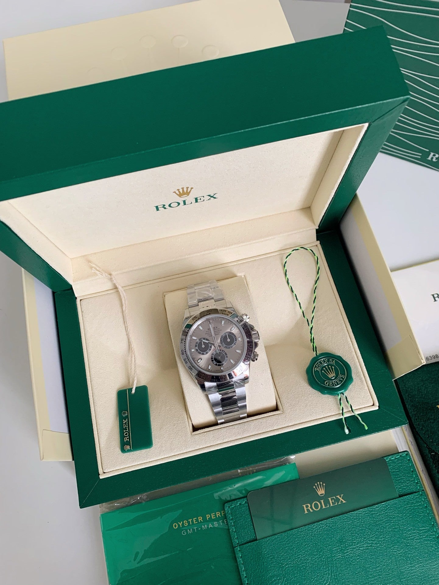 Daytona Chronograph – Stainless Steel, Silver Dial, 40mm