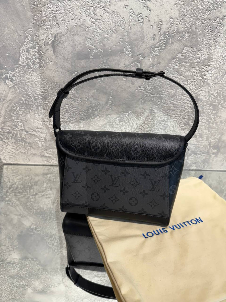 Pulse Messenger Bag