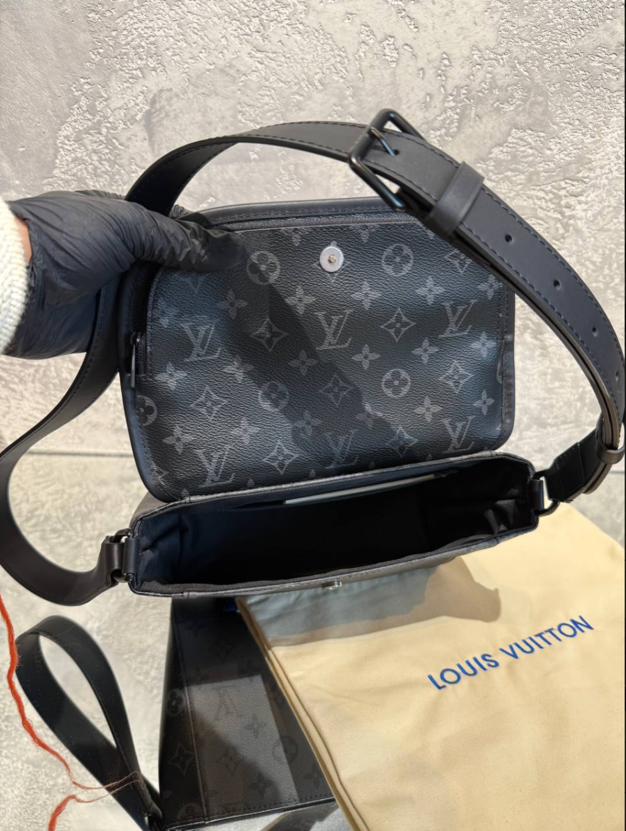 Pulse Messenger Bag