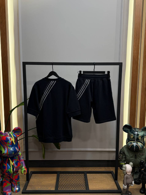 Run H T-Shirt & Shorts Set