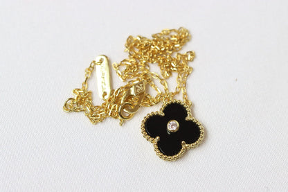 Alhambra Black Onyx Clover Necklace with Center Stone
