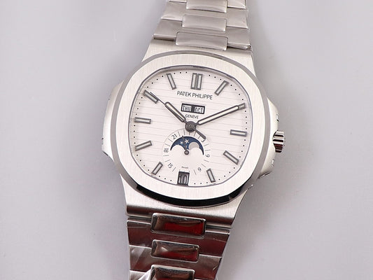 Nautilus 5726 Moonphase Automatic – White Dial | 40.5mm