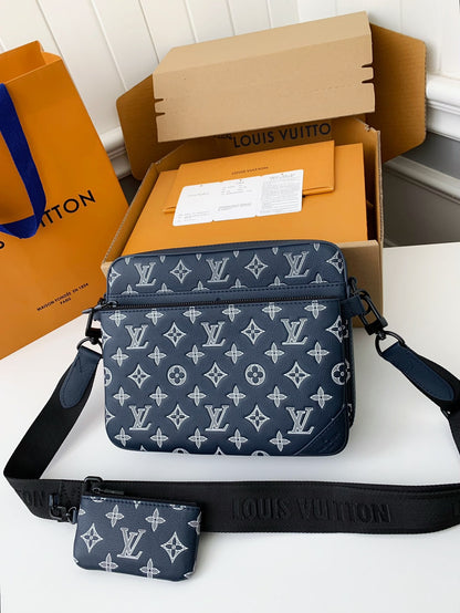 Trio Messenger Bag