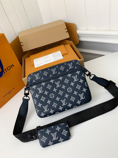 Trio Messenger Bag
