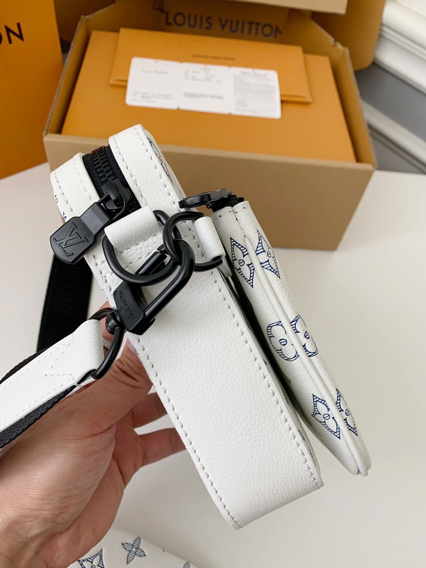 Trio Messenger Bag