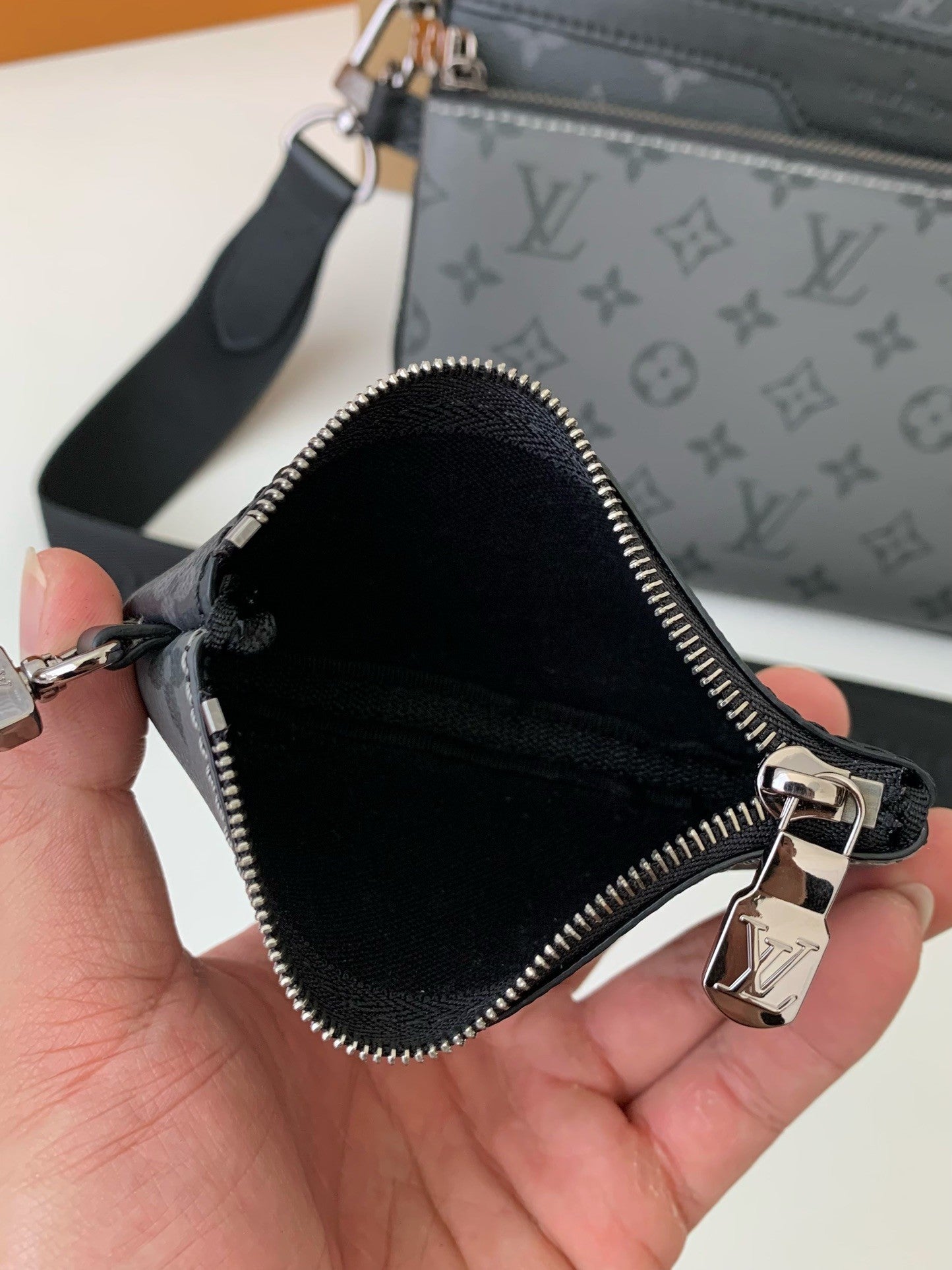 Trio Messenger Bag