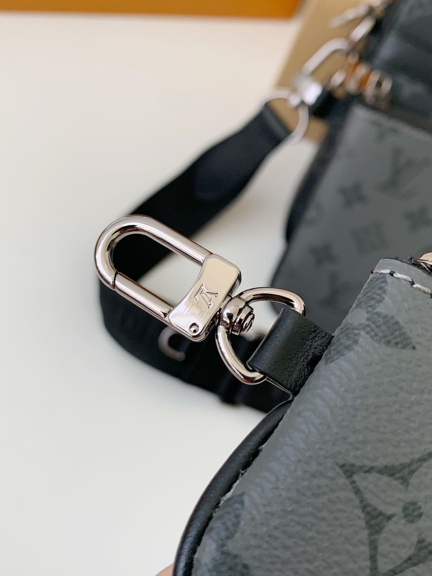 Trio Messenger Bag