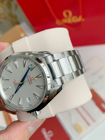 Seamaster Aqua Terra 150M – White Dial, Stainless Steel Case & Bracelet, 41.5mm