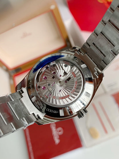 Seamaster Aqua Terra 150M – White Dial, Stainless Steel Case & Bracelet, 41.5mm
