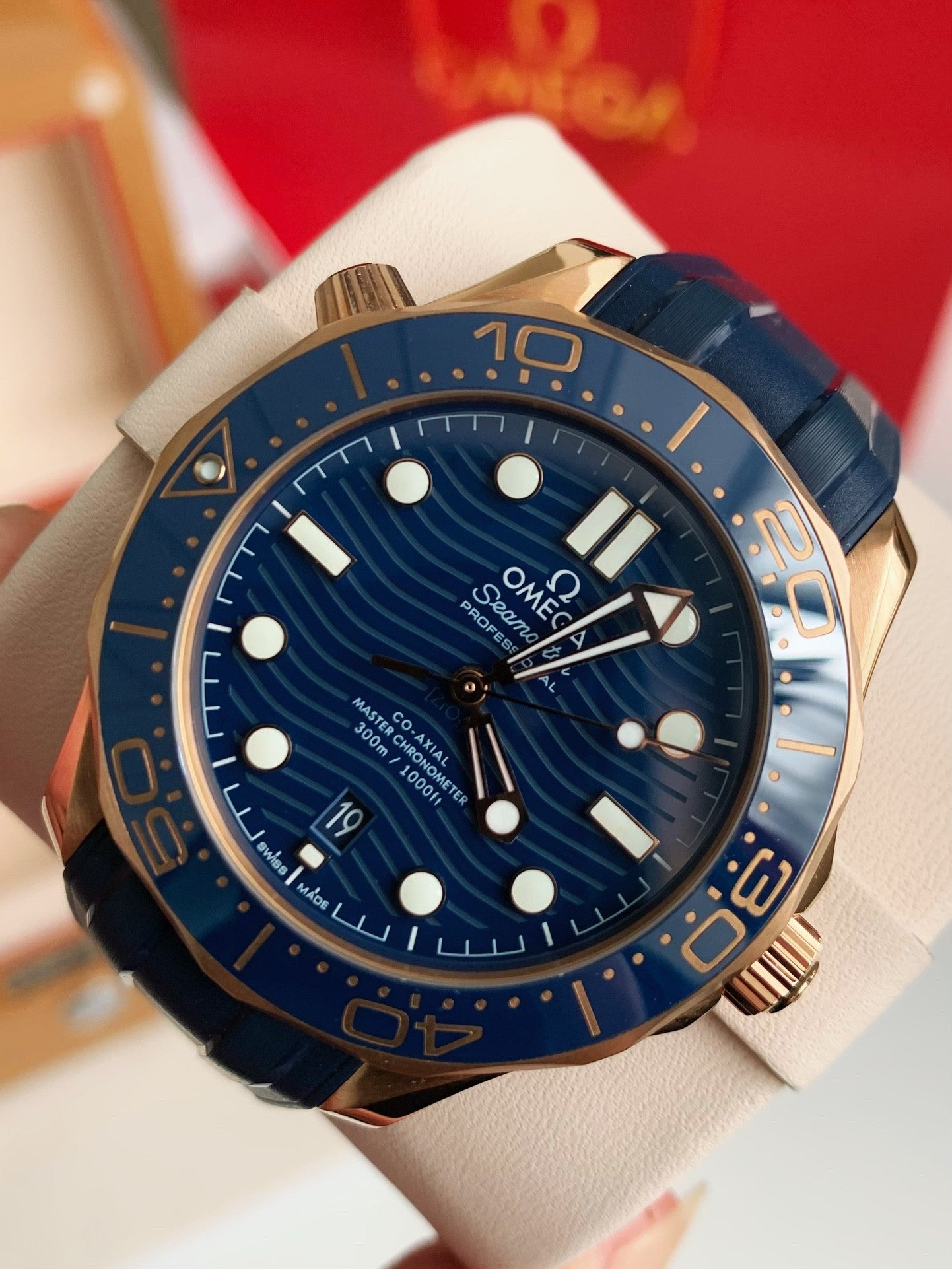 Seamaster Diver 300M – Blue Ceramic & Gold-Tone Edition, Co-Axial Master Chronometer, 43.5mm