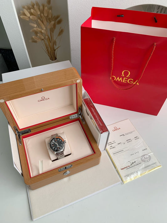 Seamaster Planet Ocean 600M – Cosmos Cup Edition, Orange Ceramic Bezel, Co-Axial Master Chronometer, 43.5mm