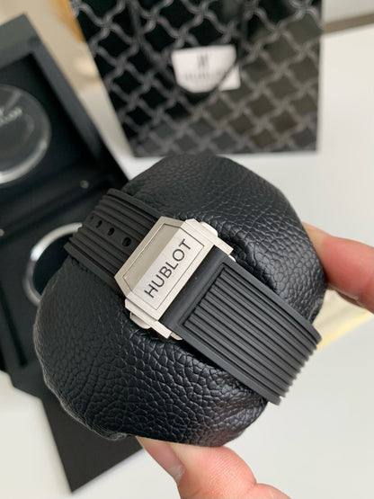 Full Diamond Chronograph V2 – Sapphire Mirror, Rubber Strap, Modified 7750 Movement