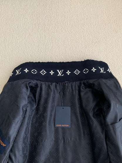 Embossed Logo Fleece Jacket – Navy Blue Zip-Up Style