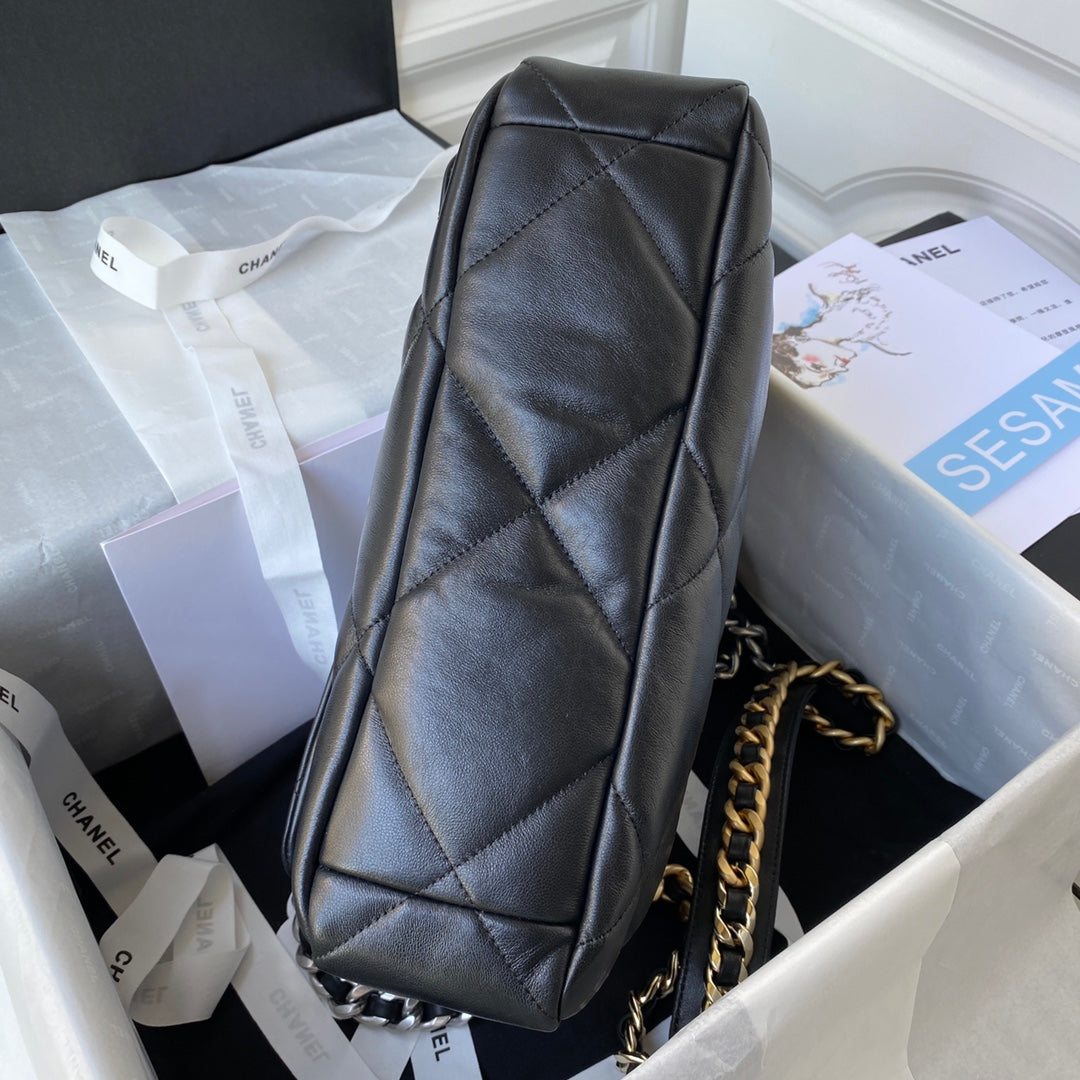 19 Flap Bag