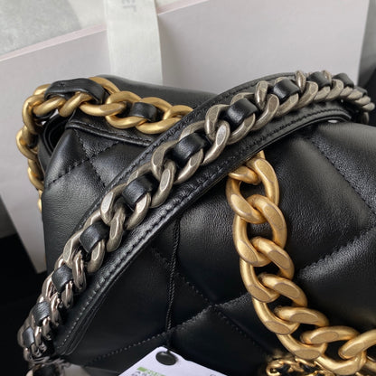 19 Flap Bag 26 cm