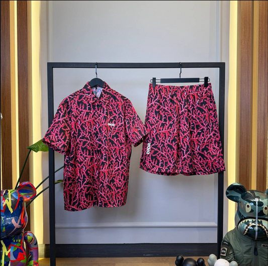 Italic Short Sleeved Black and Red Shirt Set