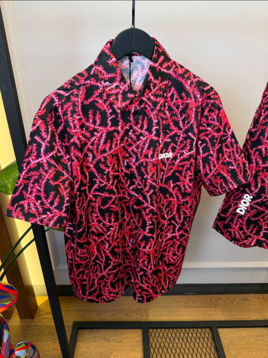 Italic Short Sleeved Black and Red Shirt Set
