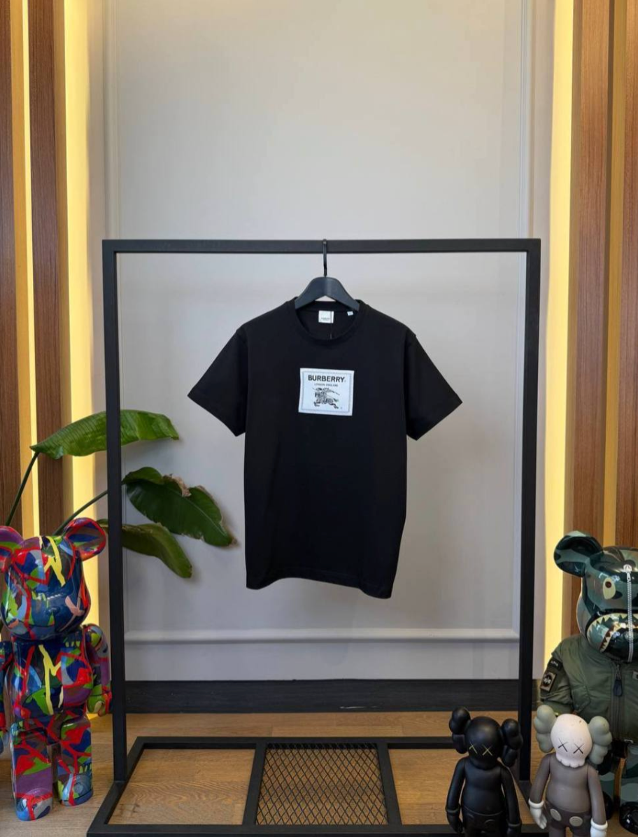 London England Black Cotton T-Shirt