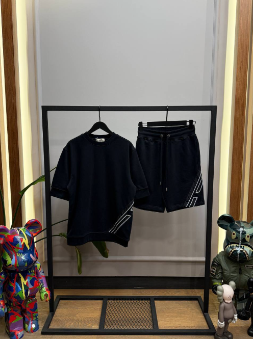 Run H T-Shirt & Shorts Set