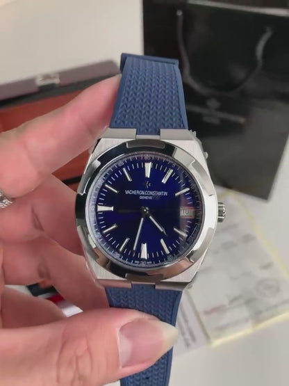 Overseas 41mm – Blue Dial, Rubber Strap, Stainless Steel Case